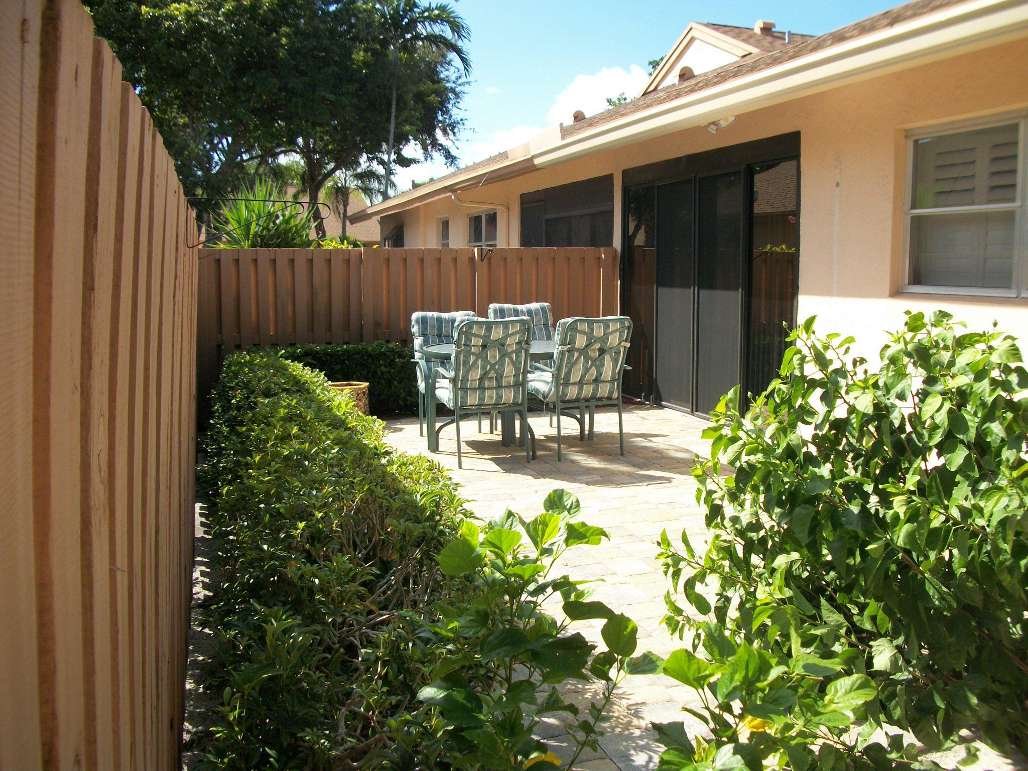 8190 Springtree Road, Unit 8190 Boca Raton, FL 33496 - Photo 27 of 32 100_2818