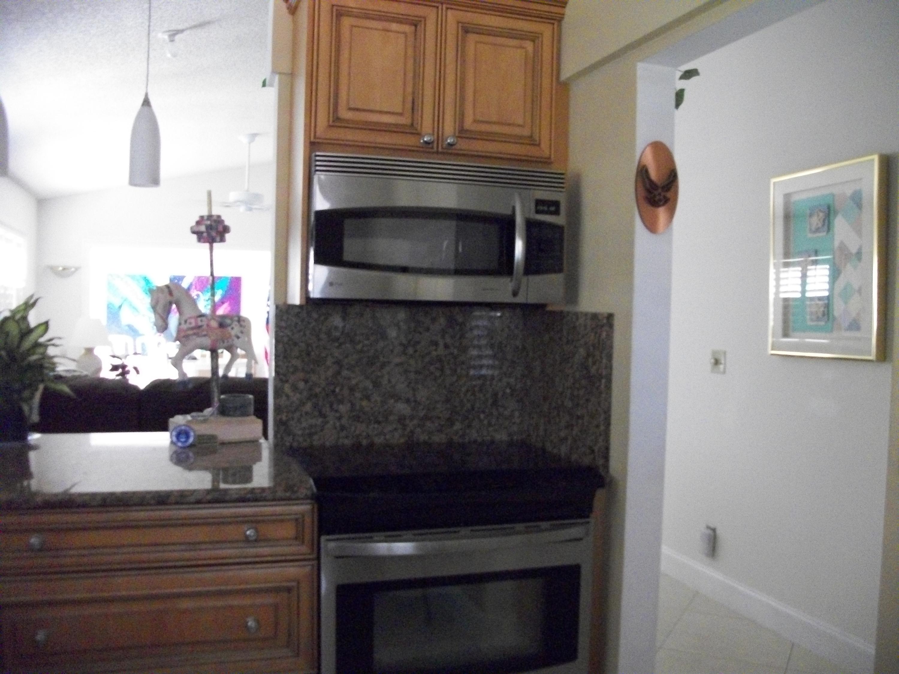 8190 Springtree Road, Unit 8190 Boca Raton, FL 33496 - Photo 3 of 32 100_2769