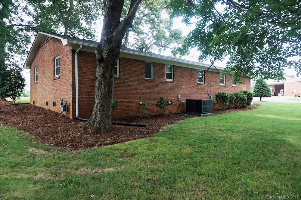 4047 Section House Road Hickory, NC 28601 - Photo 3 of 24 Gallery Image 3