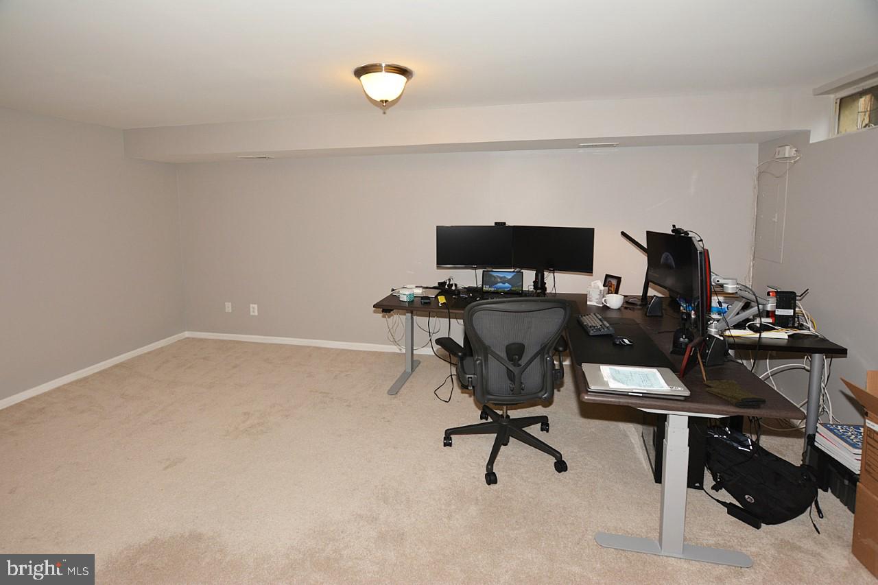 1272 Vintage Place Reston, VA 20194 - Photo 28 of 55 Lower level basement