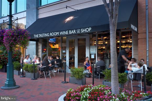 1272 Vintage Place Reston, VA 20194 - Photo 34 of 55 Reston Town Center