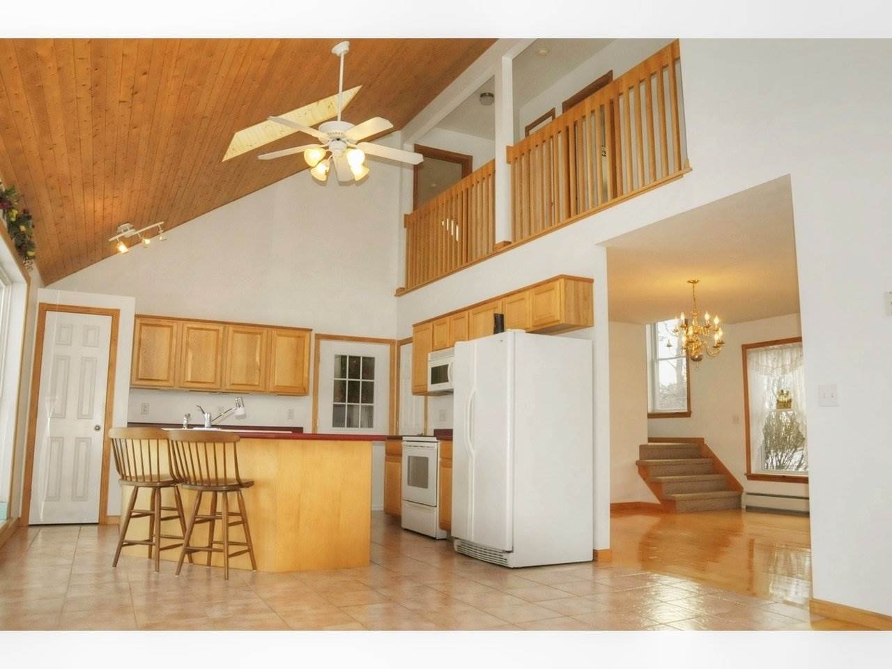 391 Maquam Shore Road Swanton, VT 05488 - Photo 3 of 39
