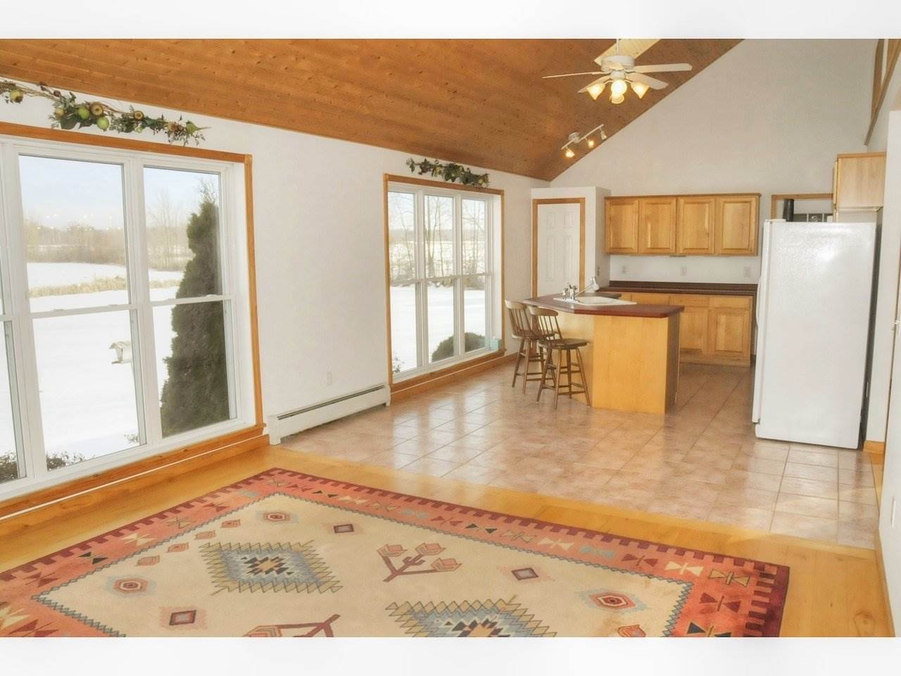 391 Maquam Shore Road Swanton, VT 05488 - Photo 4 of 39