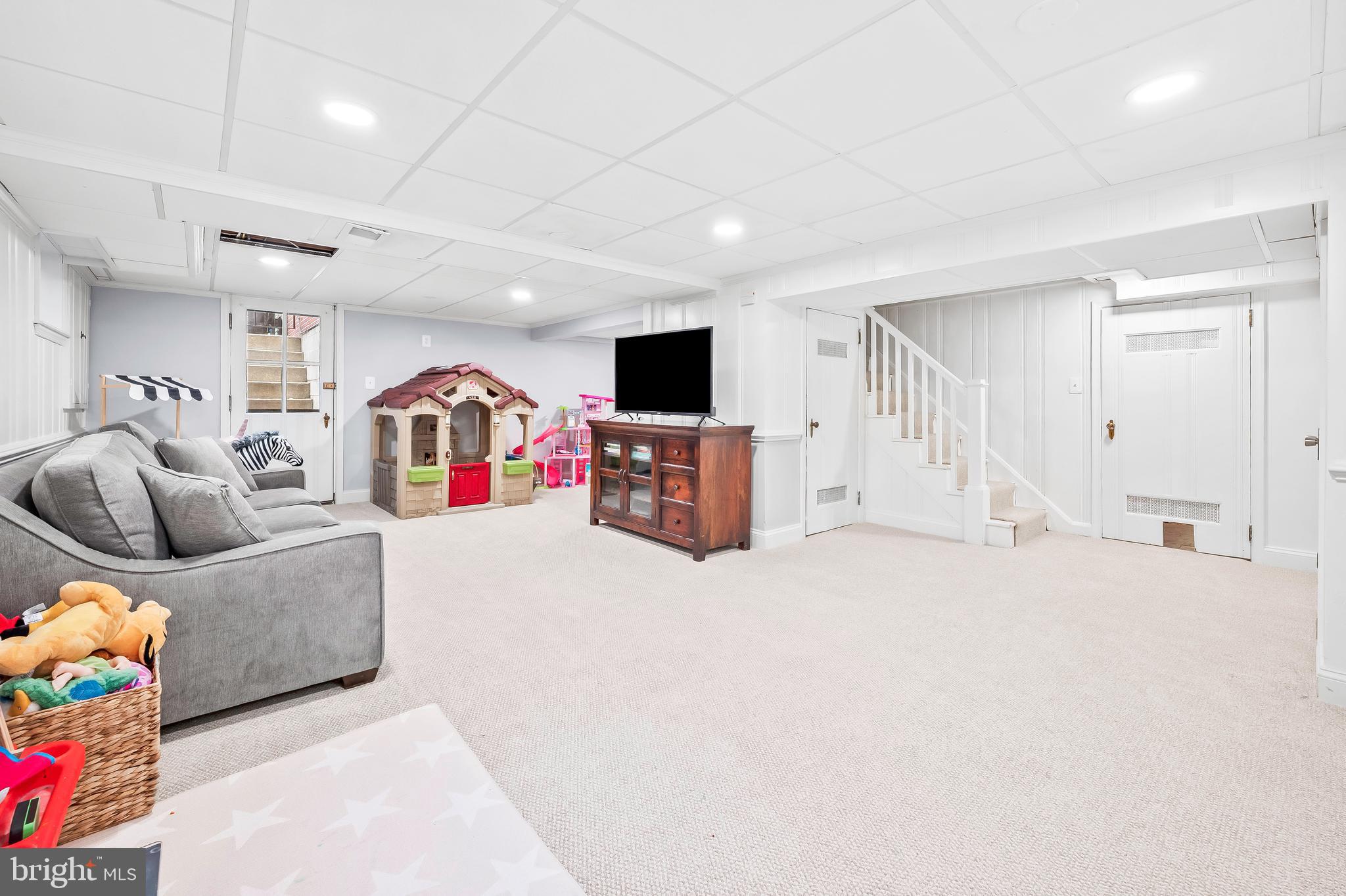 203 St Dunstans Road Baltimore, MD 21212 - Photo 31 of 42 Finished basement