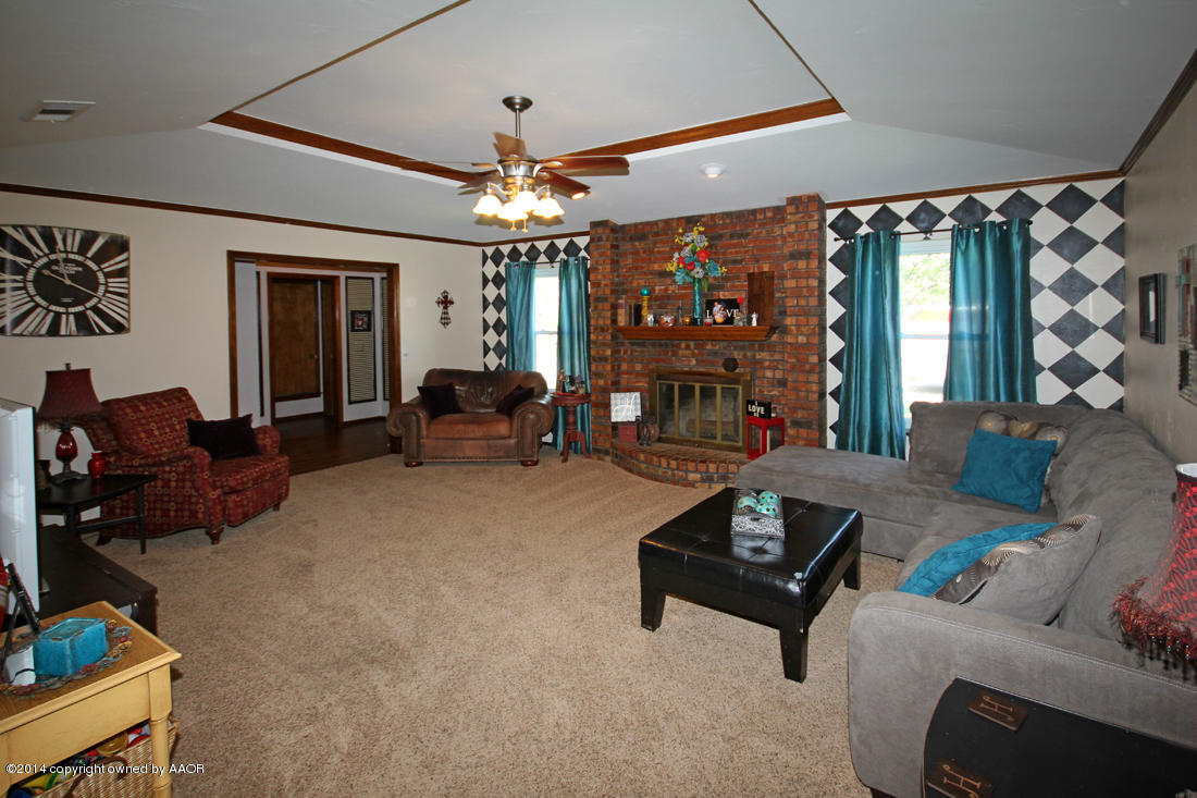5717 South Milam Street Amarillo, TX 79110 - Photo 6 of 27 Living Area