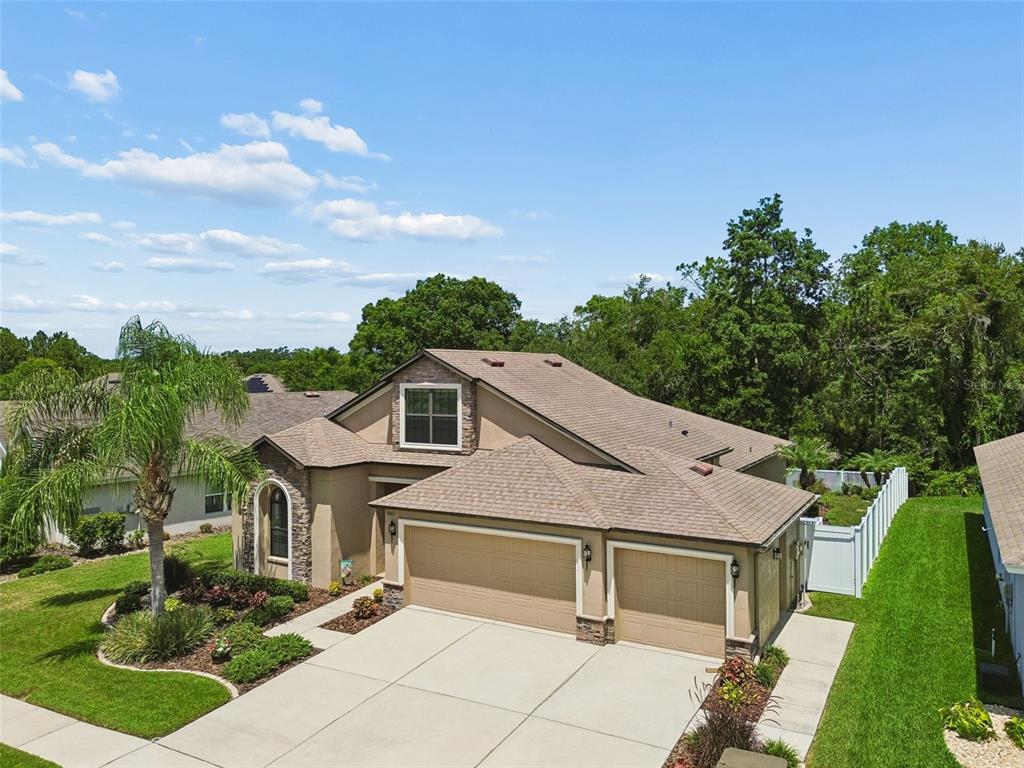 6601 Sparkling Way Wesley Chapel, FL 33545 - Photo 2 of 51
