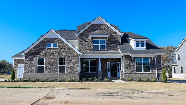 $839,990 | 323 Harvest Point Boulevard, Spring Hill, TN 37174