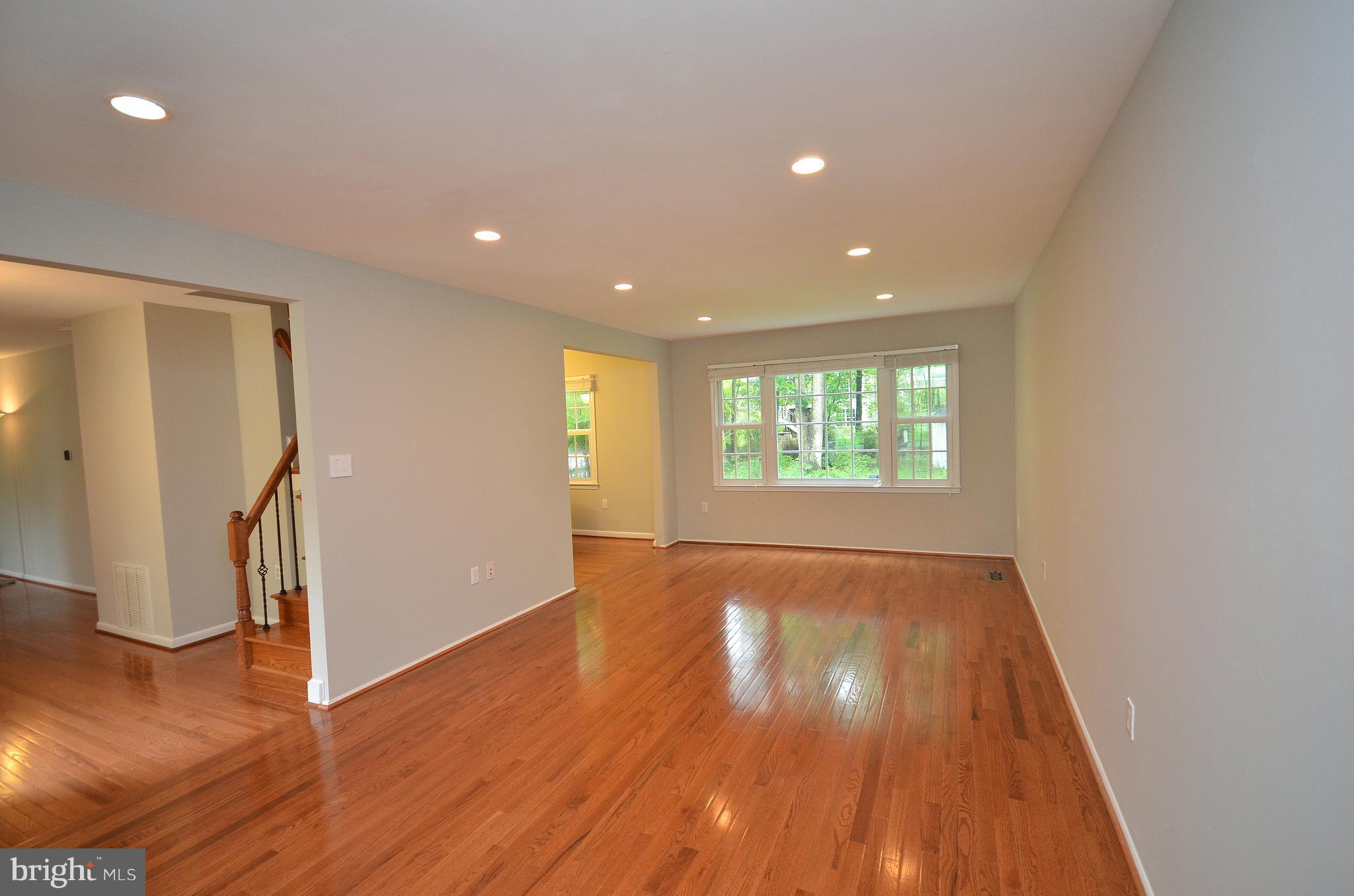 2339 Rosedown Drive Reston, VA 20191 - Photo 14 of 28 Living Room