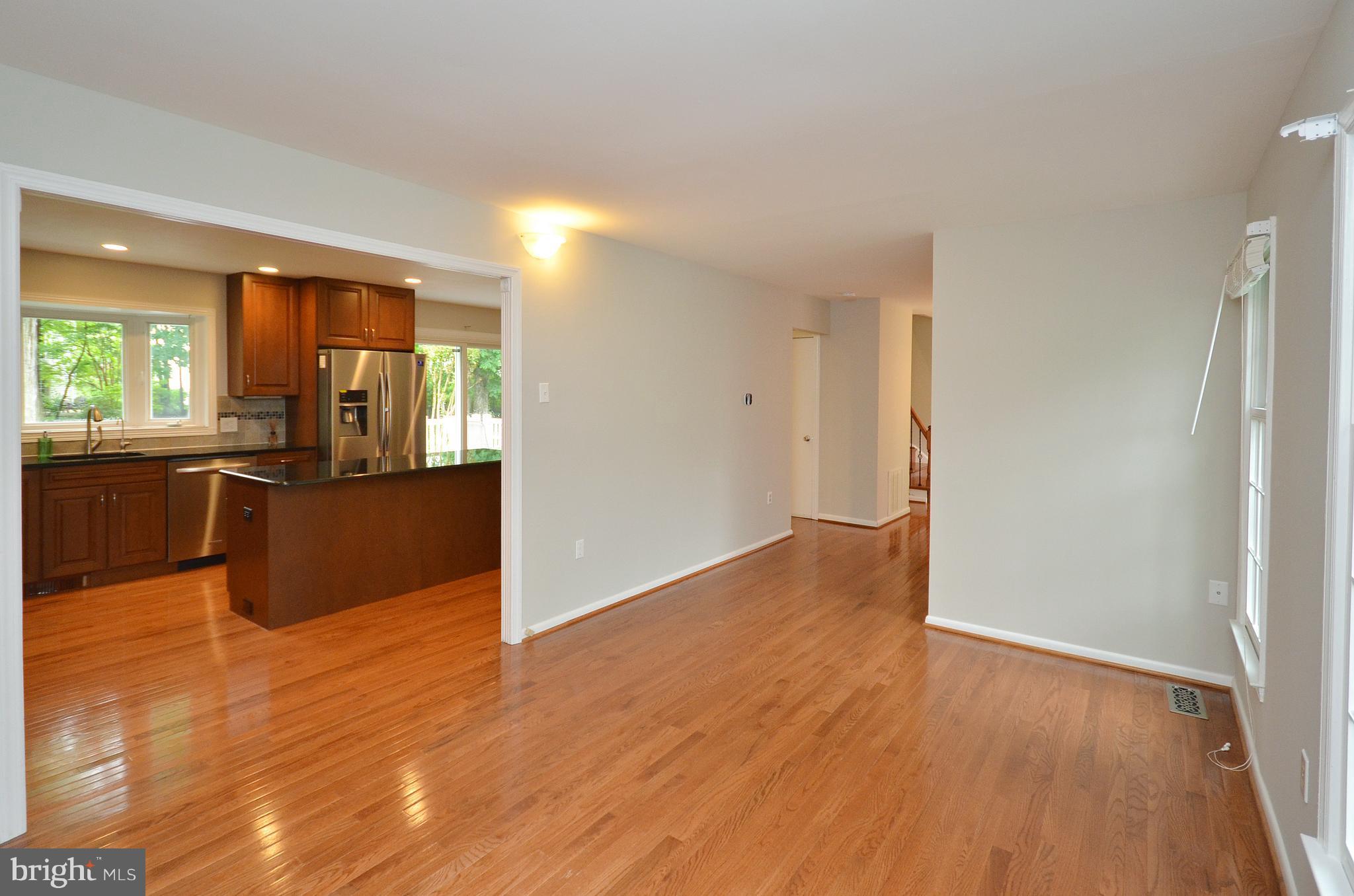 2339 Rosedown Drive Reston, VA 20191 - Photo 7 of 28 Family Room view