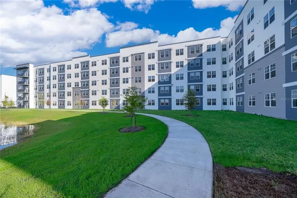 $2,000 | 5579 Millennia Park Drive, Unit 216, Orlando, FL 32839