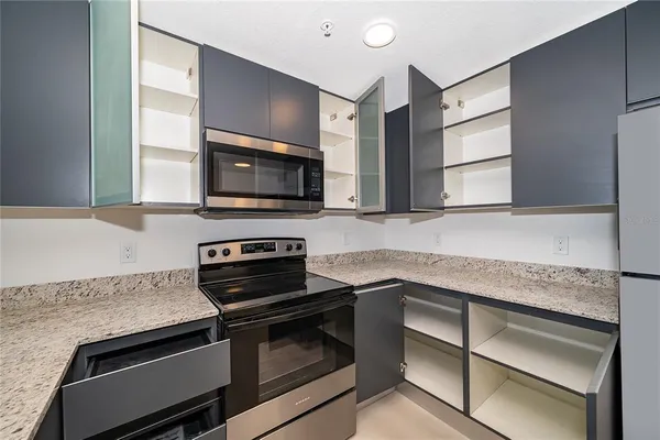 $2,000 | 5579 Millennia Park Drive, Unit 216, Orlando, FL 32839