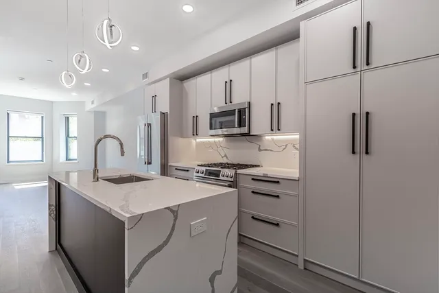 $6,900 | 169 Newbury Street, Unit 3, Boston, MA 02116
