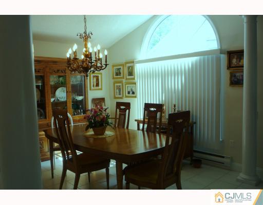 835 Vail Road Monroe Township, NJ 08831 - Photo 3 of 10 Gallery Image 3