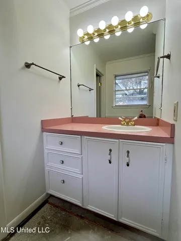 $220,000 | 2 Lexington Place, Gulfport, MS 39507