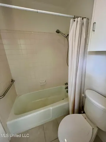 $220,000 | 2 Lexington Place, Gulfport, MS 39507