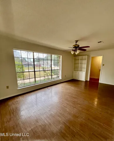 $220,000 | 2 Lexington Place, Gulfport, MS 39507