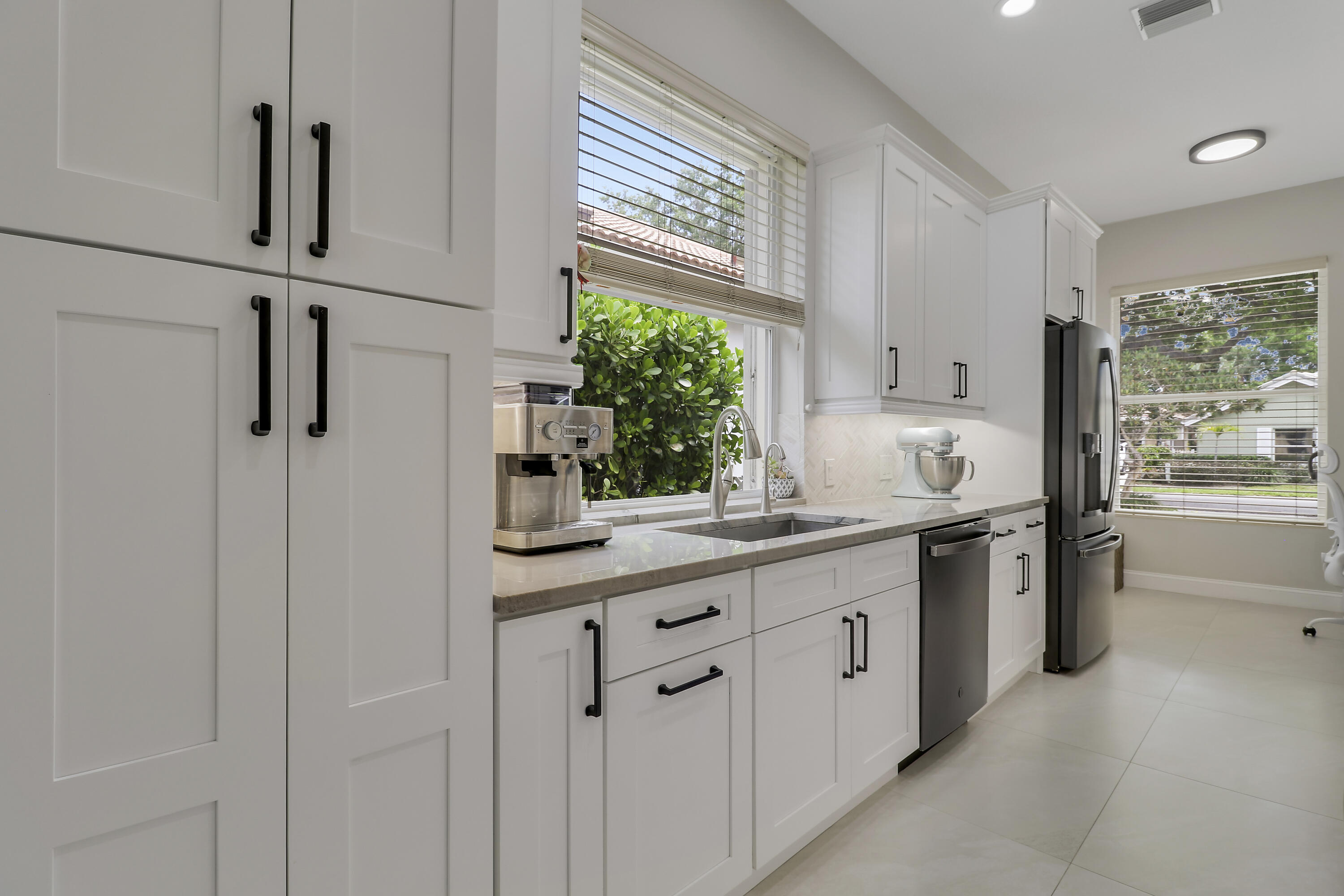 167 East Hampton Way Jupiter, FL 33458 - Photo 13 of 42 House4-25