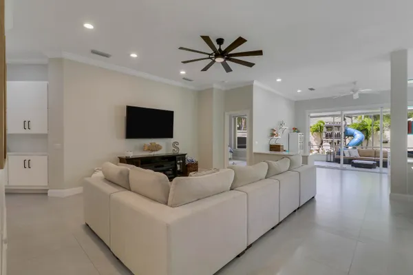 $799,900 | 167 East Hampton Way, Jupiter, FL 33458