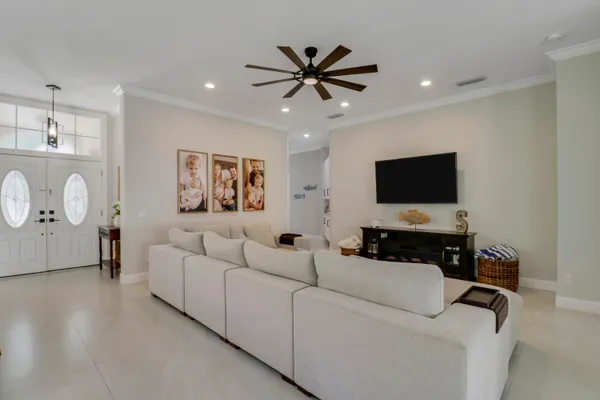 $799,900 | 167 East Hampton Way, Jupiter, FL 33458