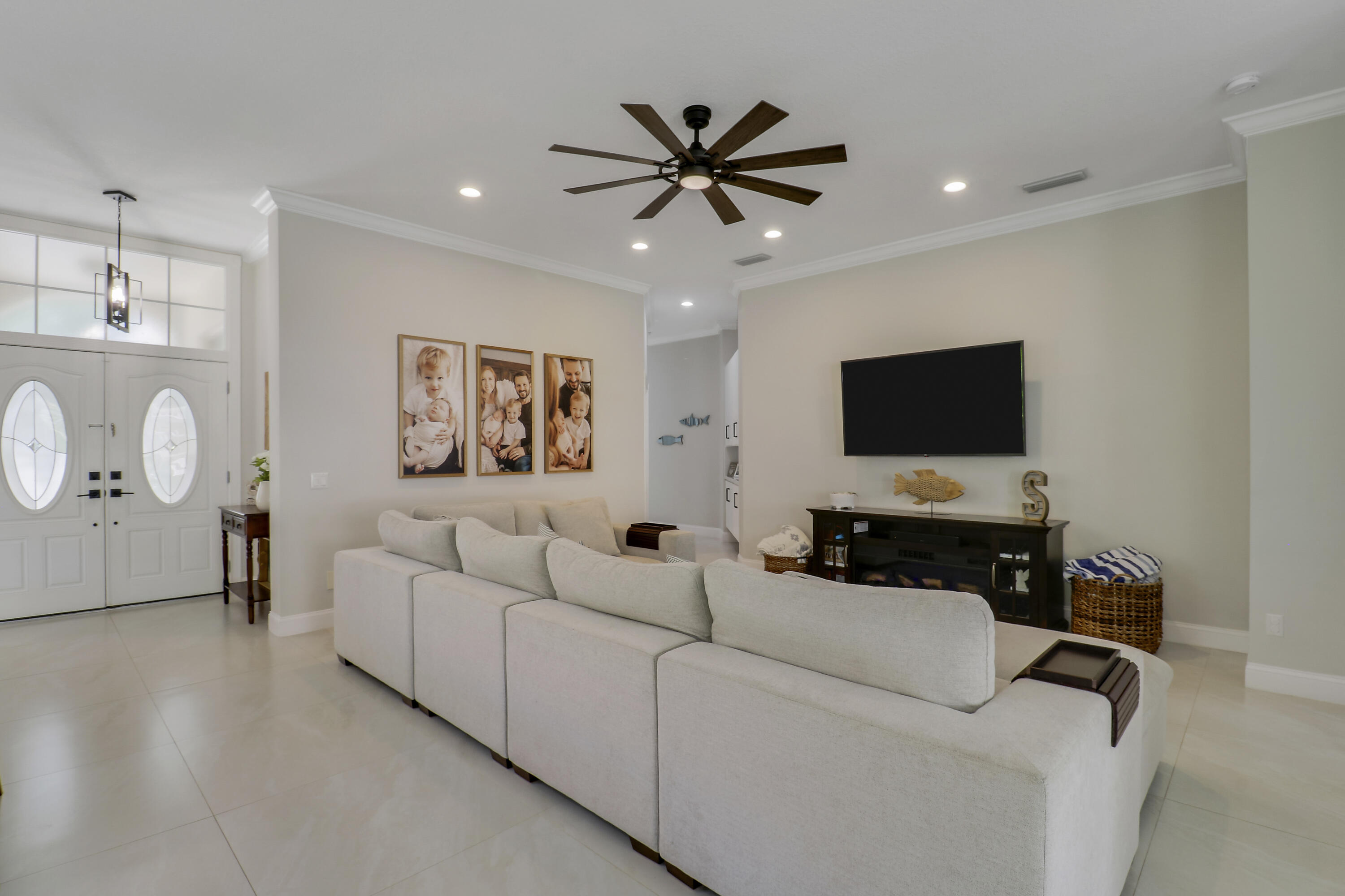 167 East Hampton Way Jupiter, FL 33458 - Photo 8 of 42 House4-15