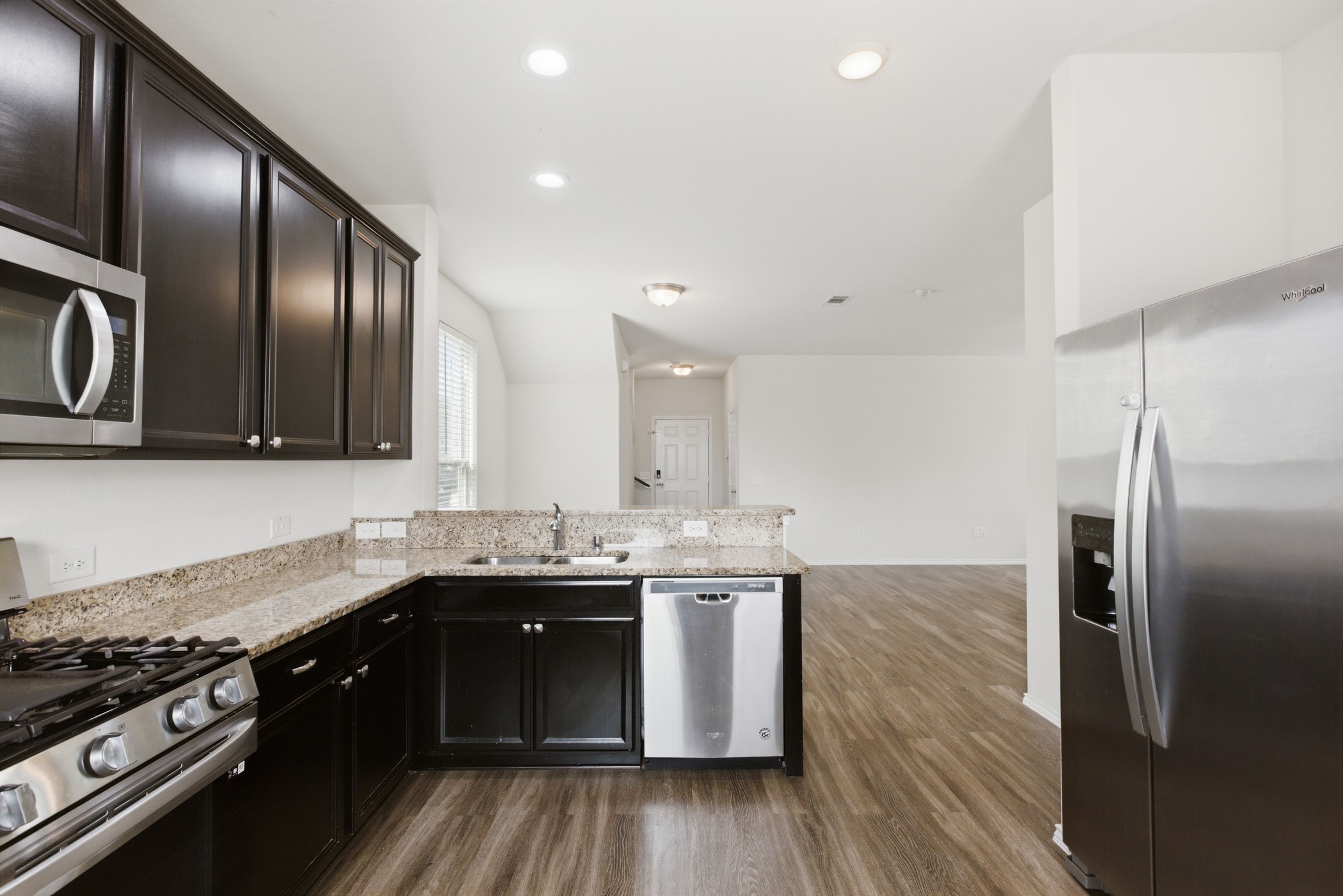 5718 Savanna Pasture Road Katy, TX 77493 - Photo 9 of 45