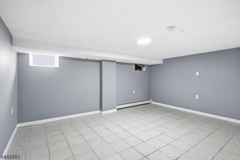829 Allen Street, Unit 4 Elizabeth, NJ 07202 - Photo 10 of 40