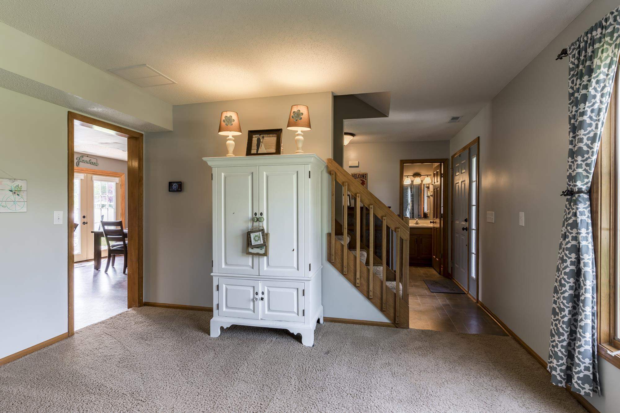 15918 Thunderbird Road Huntertown, IN 46748 - Photo 4 of 35 Gallery Image 4
