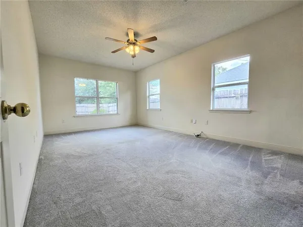 $2,400 | 1549 Hunters Point Drive, Slidell, LA 70460