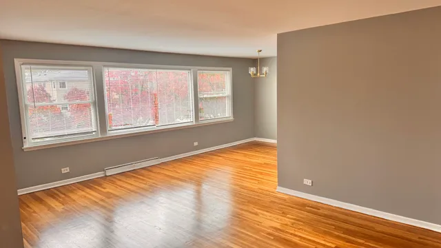 $2,000 | 8939 North Wisner Street, Unit 2, Niles, IL 60714