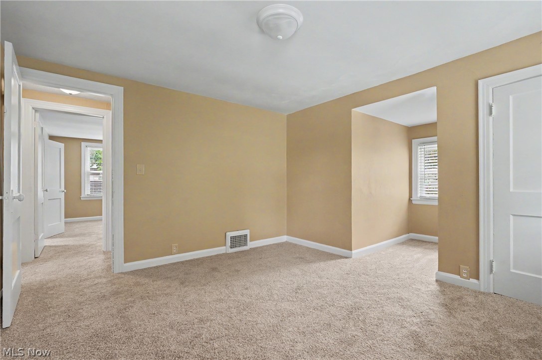 6341 Clingan Road Youngstown, OH 44514 - Photo 22 of 35