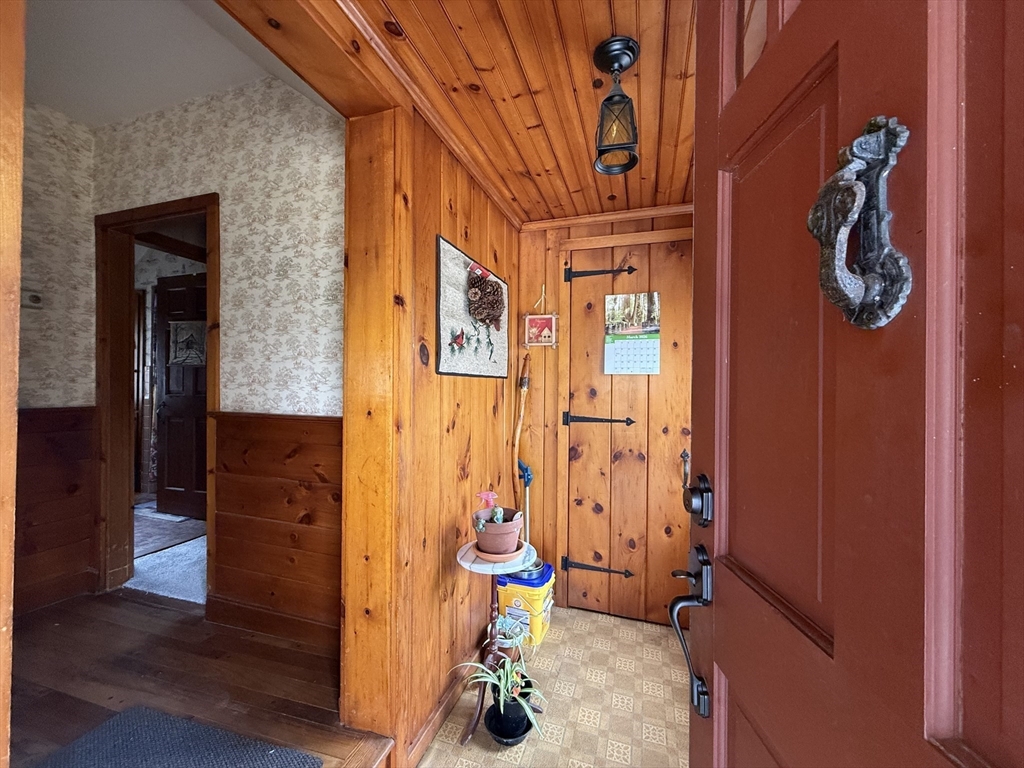 250 Main Road Westport, MA 02790 - Photo 4 of 28