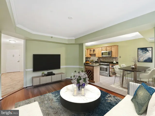 $765,000 | 1600 North Oak Street, Unit 318, Arlington, VA 22209