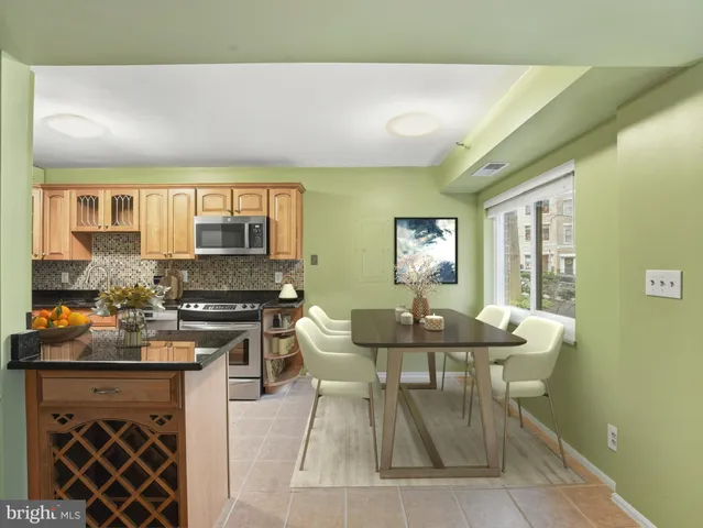 $765,000 | 1600 North Oak Street, Unit 318, Arlington, VA 22209