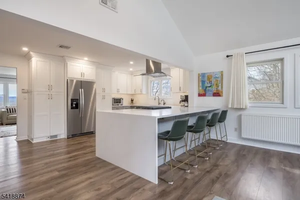 $815,000 | 224 Gates Avenue, Gillette, NJ 07933