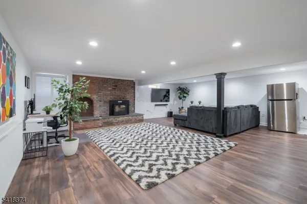 $815,000 | 224 Gates Avenue, Gillette, NJ 07933