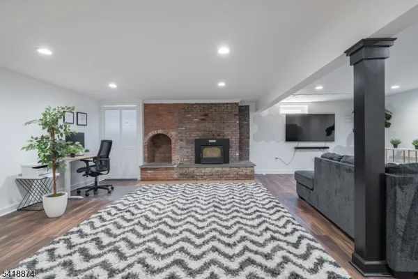 $815,000 | 224 Gates Avenue, Gillette, NJ 07933