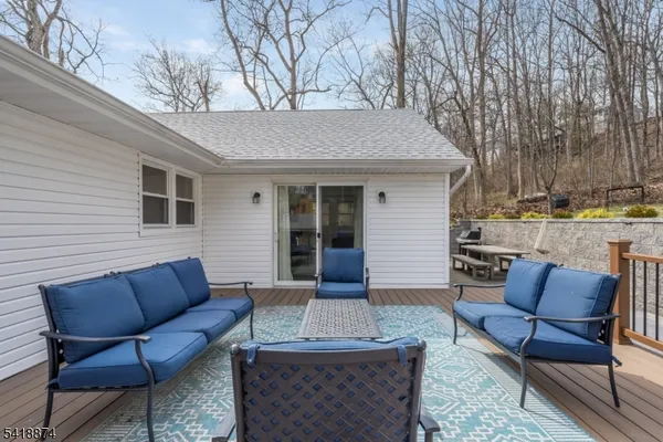 $815,000 | 224 Gates Avenue, Gillette, NJ 07933