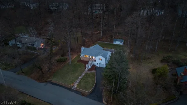 $815,000 | 224 Gates Avenue, Gillette, NJ 07933