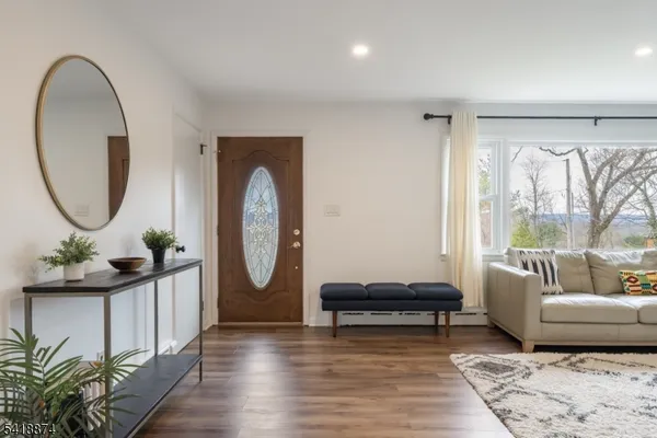 $815,000 | 224 Gates Avenue, Gillette, NJ 07933