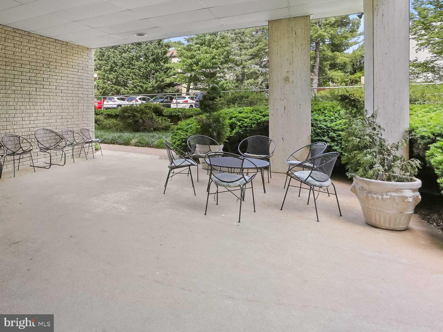 4401 Roland Avenue, Unit 306 Baltimore, MD 21210 - Photo 29 of 34 Covered Patio