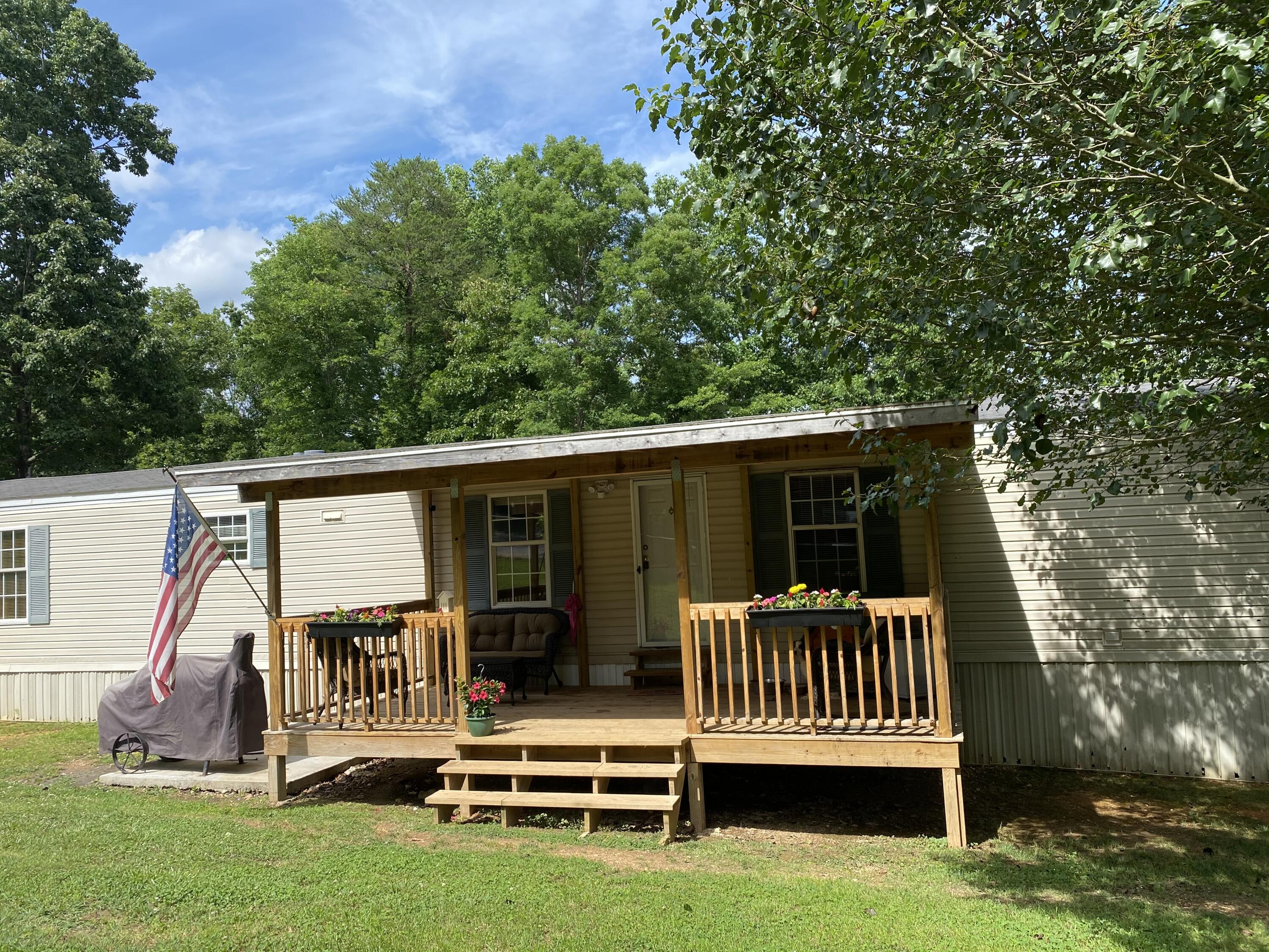 256 Clear Springs Road Harriman, TN 37748 - Photo 13 of 13 Call today!