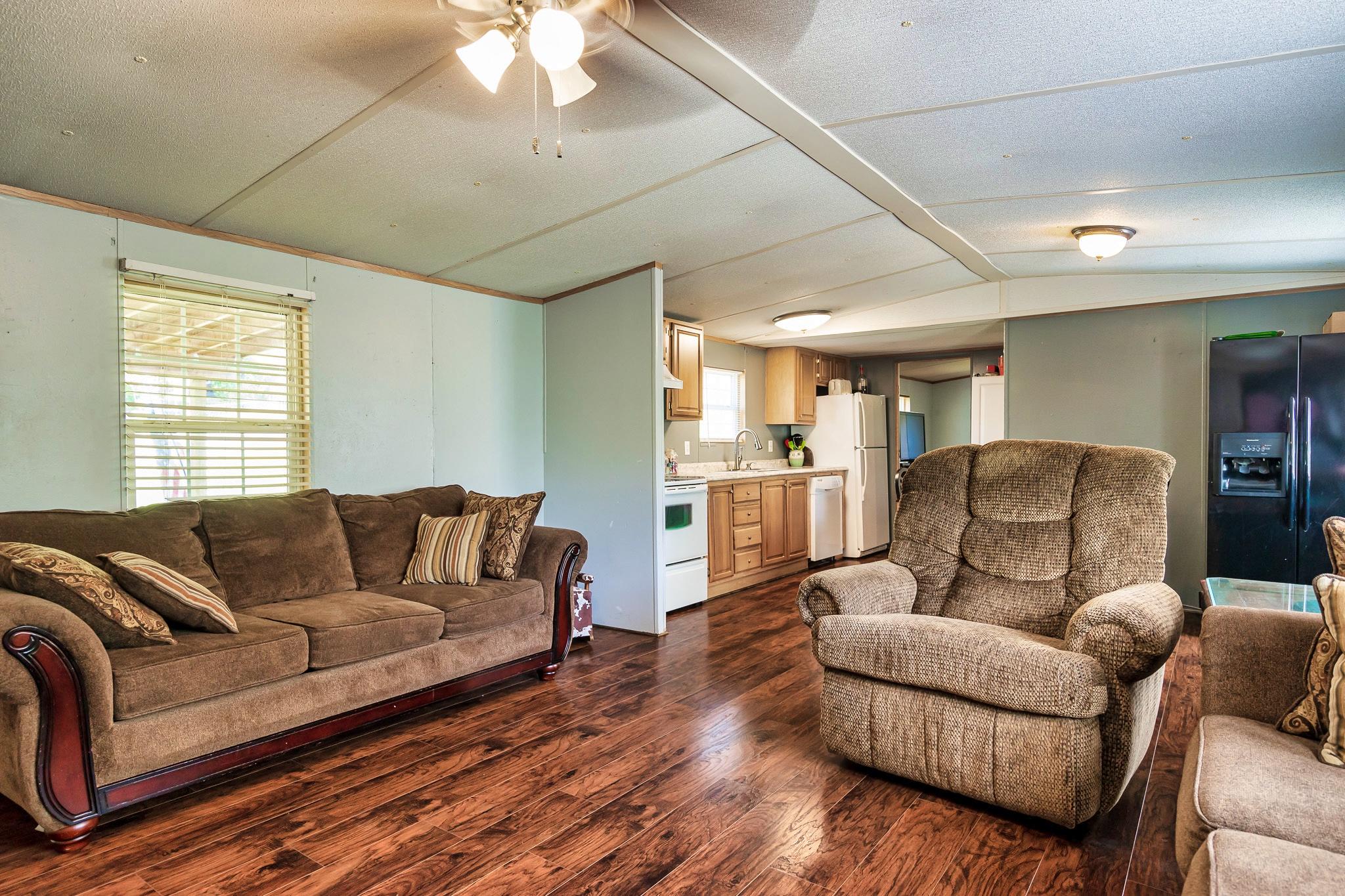 256 Clear Springs Road Harriman, TN 37748 - Photo 4 of 13 Nice hardwood