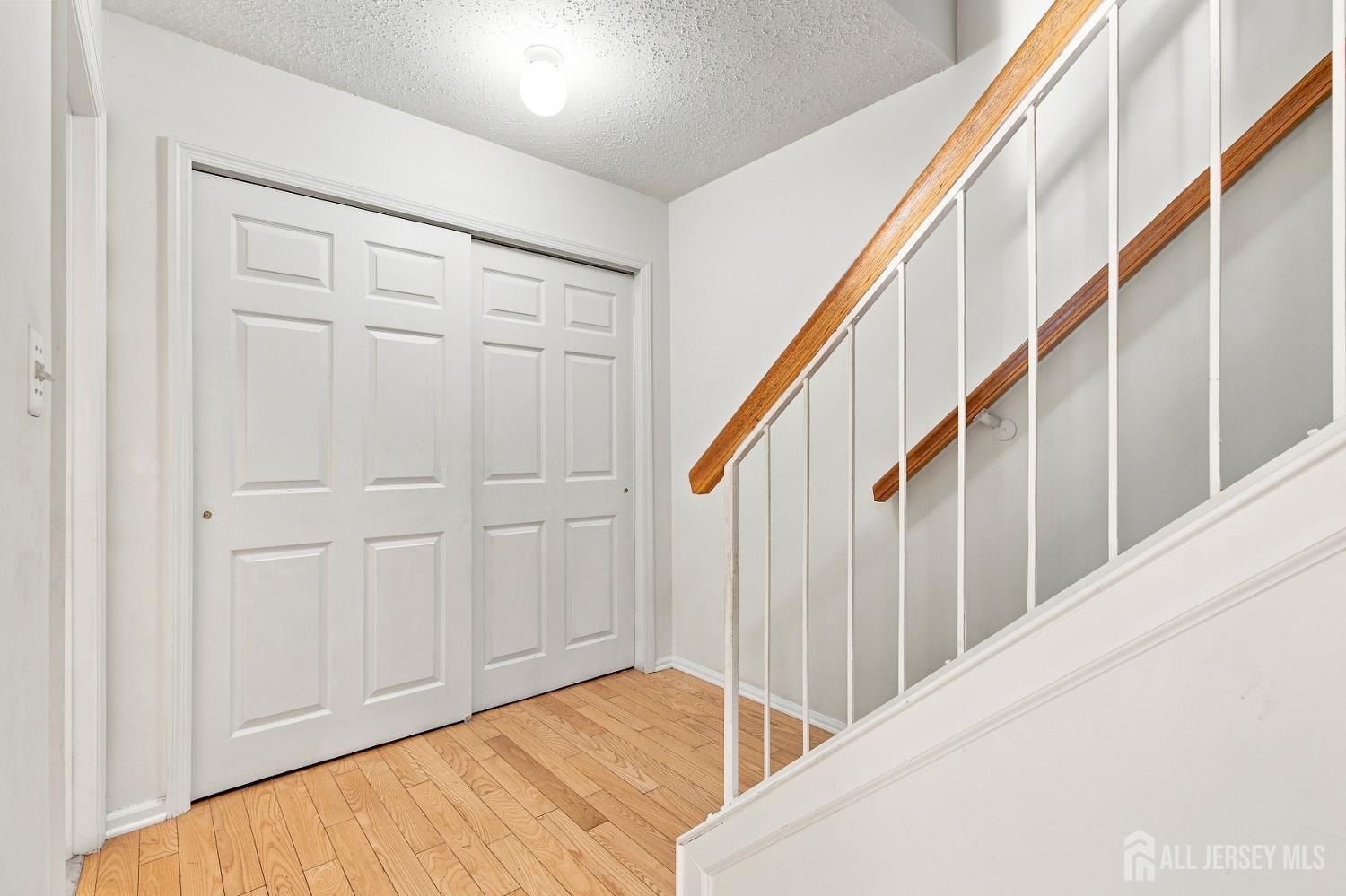 63 Prestwick Way Edison, NJ 08820 - Photo 11 of 29 Gallery Image 11