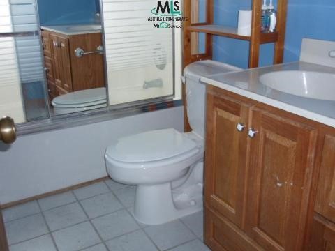 2713 South Rochester Road Royal Oak, MI 48073 - Photo 10 of 11 122086-9.JPG