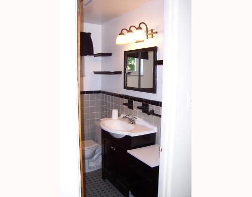 1715 Hollyrood Road Baldwin, PA 15227 - Photo 7 of 16 Master Bath/Spa.