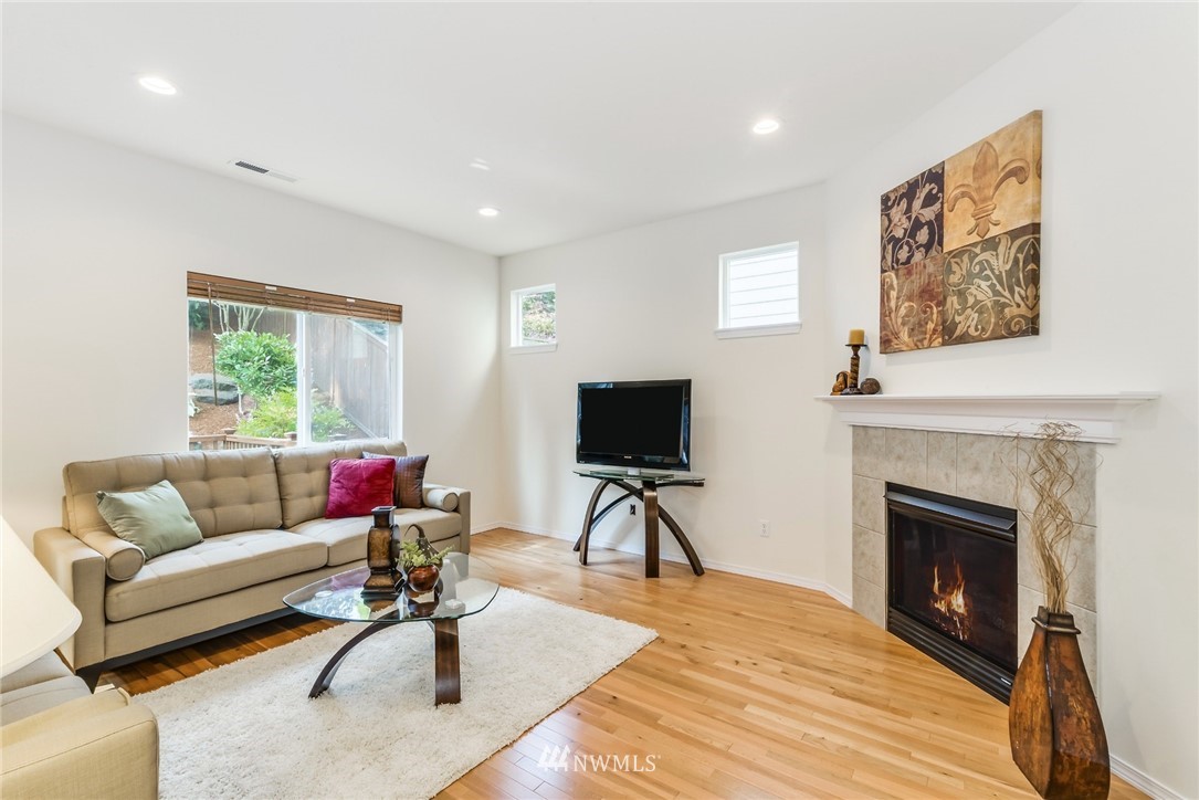 2722 232nd Place Southeast Bothell, WA 98021 - Photo 5 of 22