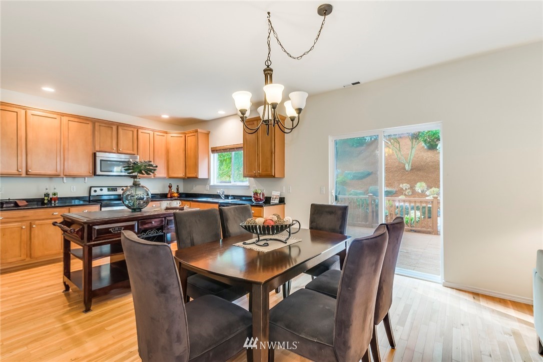 2722 232nd Place Southeast Bothell, WA 98021 - Photo 8 of 22