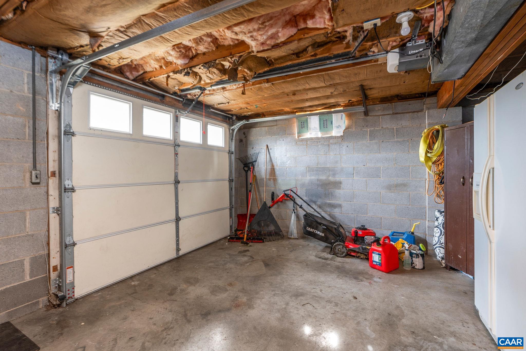 609 B Street Staunton, VA 24401 - Photo 27 of 33 a view of a garage