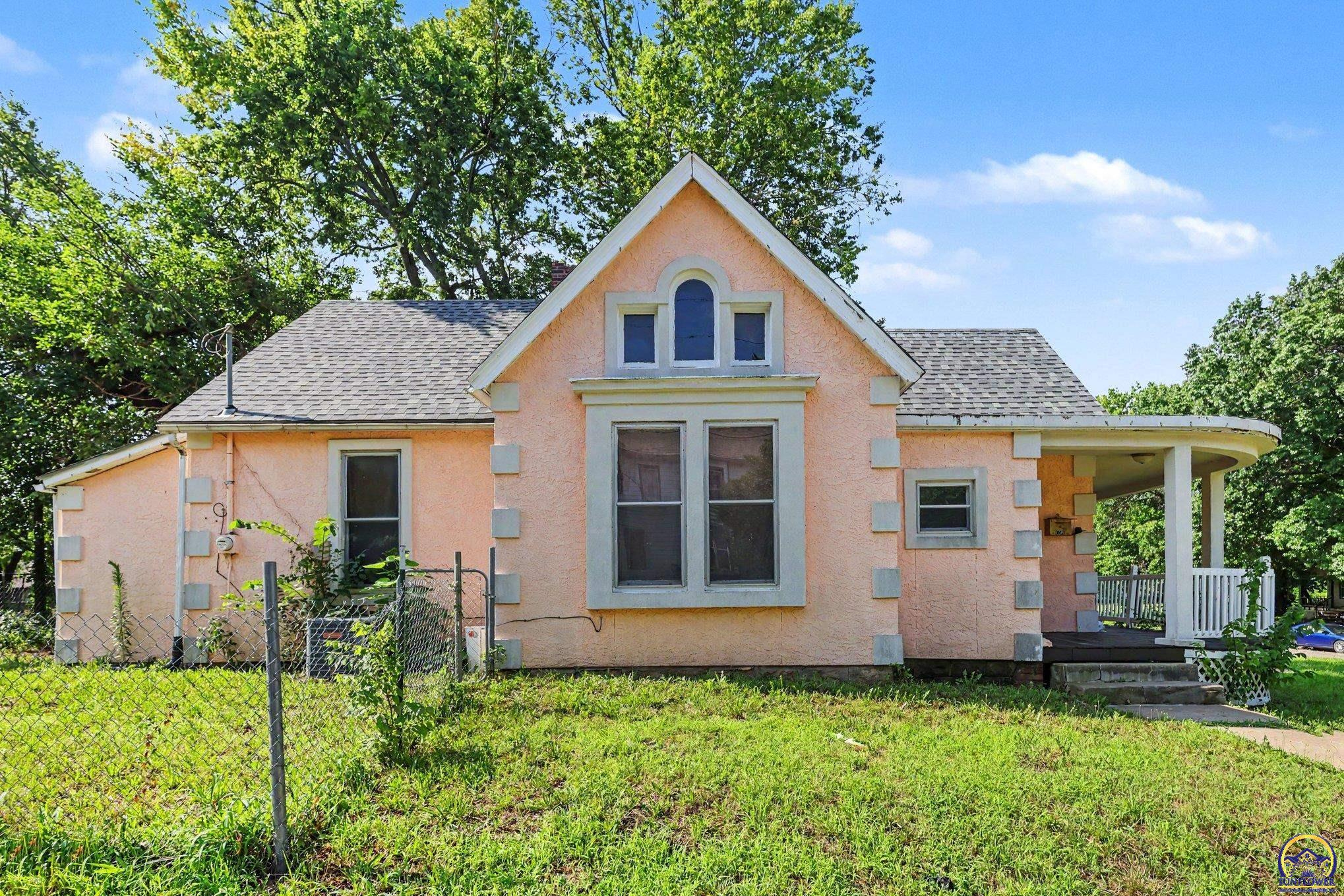 1500 Southwest Tyler Street Topeka, KS 66612 - Photo 2 of 21
