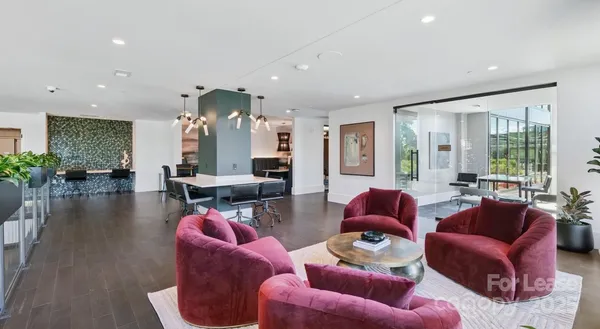 $3,996 | 1007 South Mint Street, Unit T1, Charlotte, NC 28203